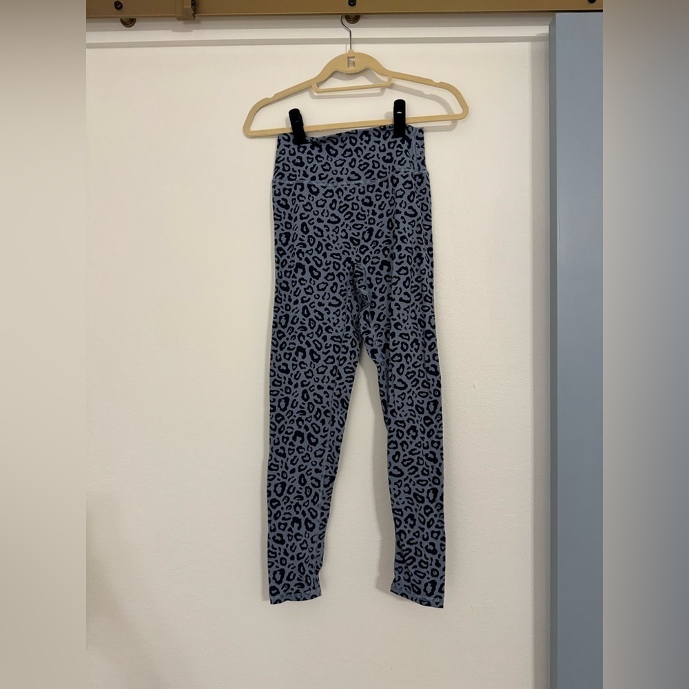 Kamo Fitness Serenity 25” Blue Leopard Leggings